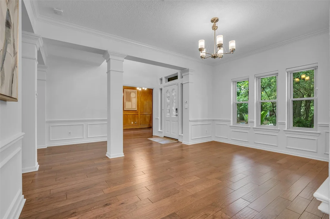 Photo of 118 Quiet Oak Circle