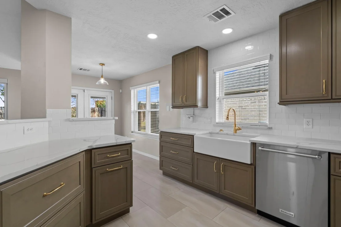 Photo of 6231 Pleasant Stream Drive