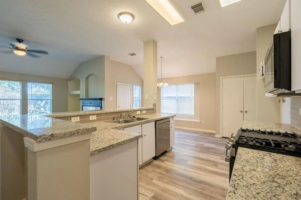 Photo of 9926 Goldenglade Drive
