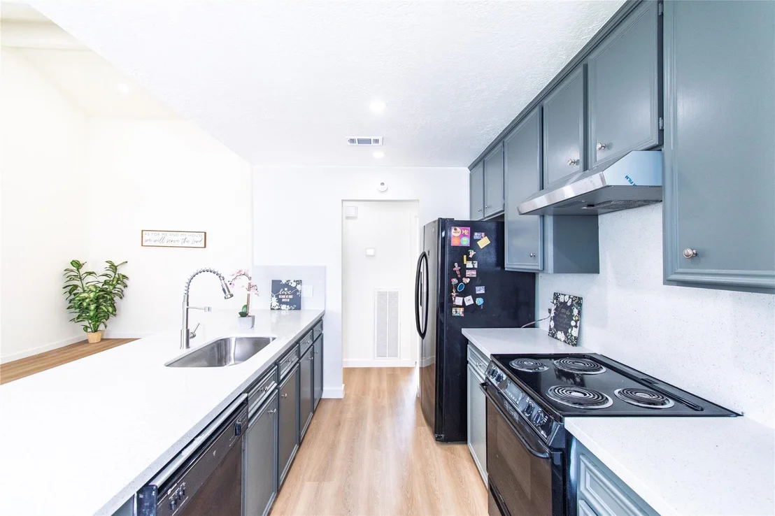 Photo of Unit 8650 at 8650 Maplecrest Drive