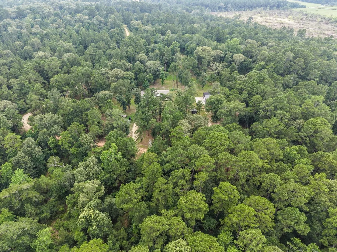 Photo of 577 Winding River Road