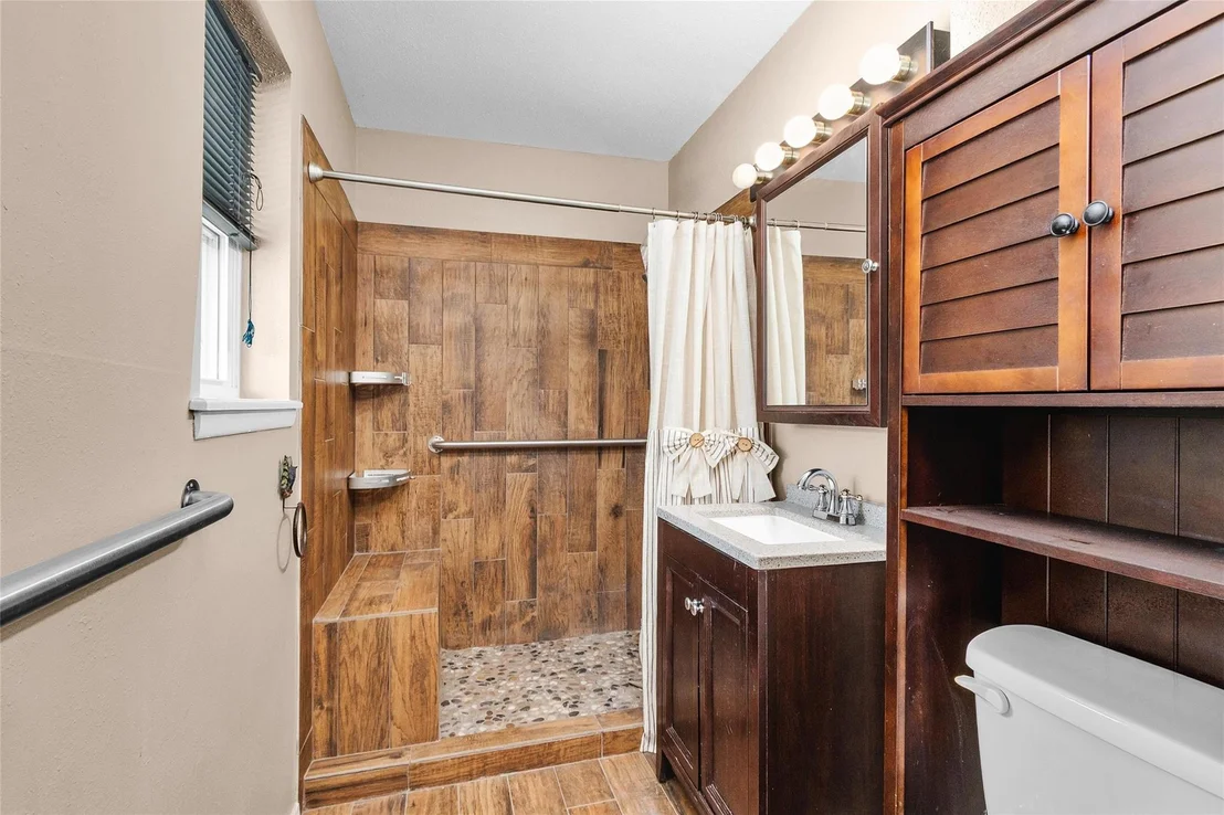 Photo of 10067 White Rock Road