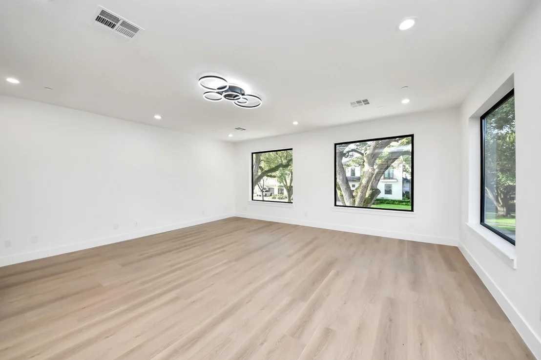 Photo of 4708 Laurel Street