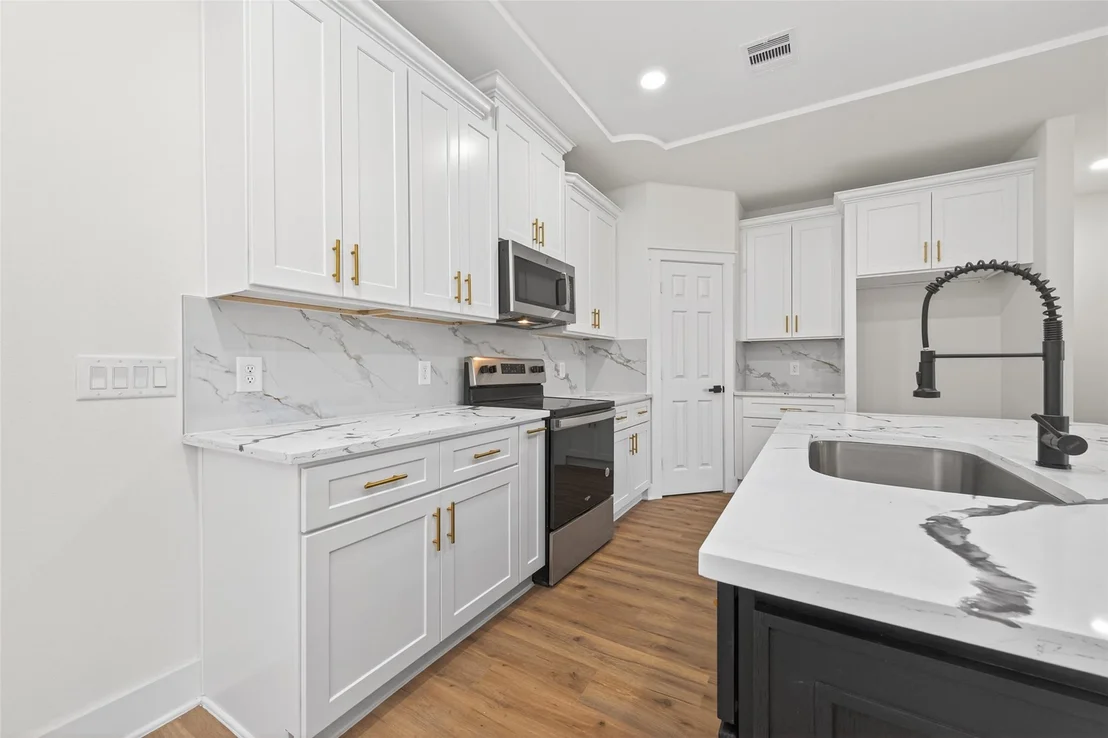 Photo of 1042 Gazing Pine Street