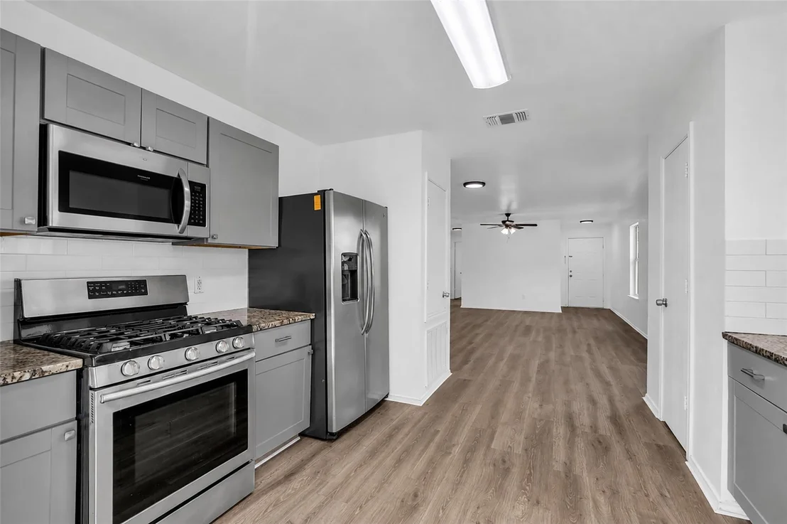 Photo of 5239 Roth Forest Lane