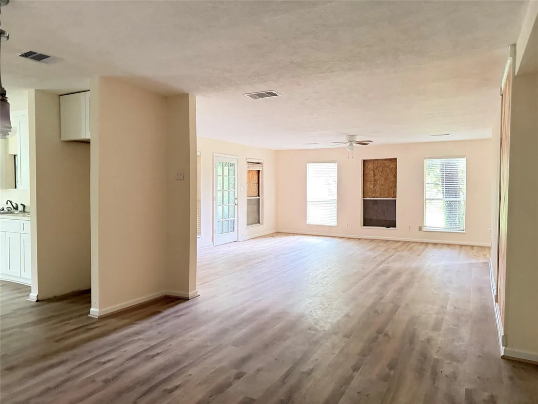 Photo of 15212 Cedar Circle