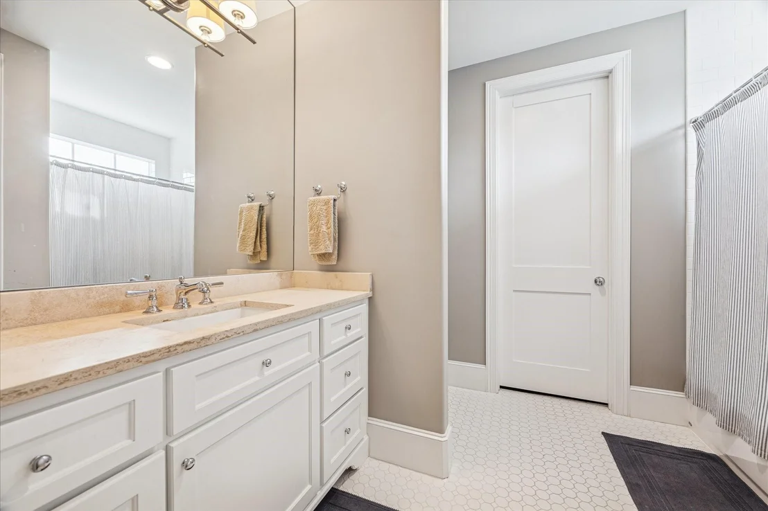 Photo of 6234 Lynbrook Drive