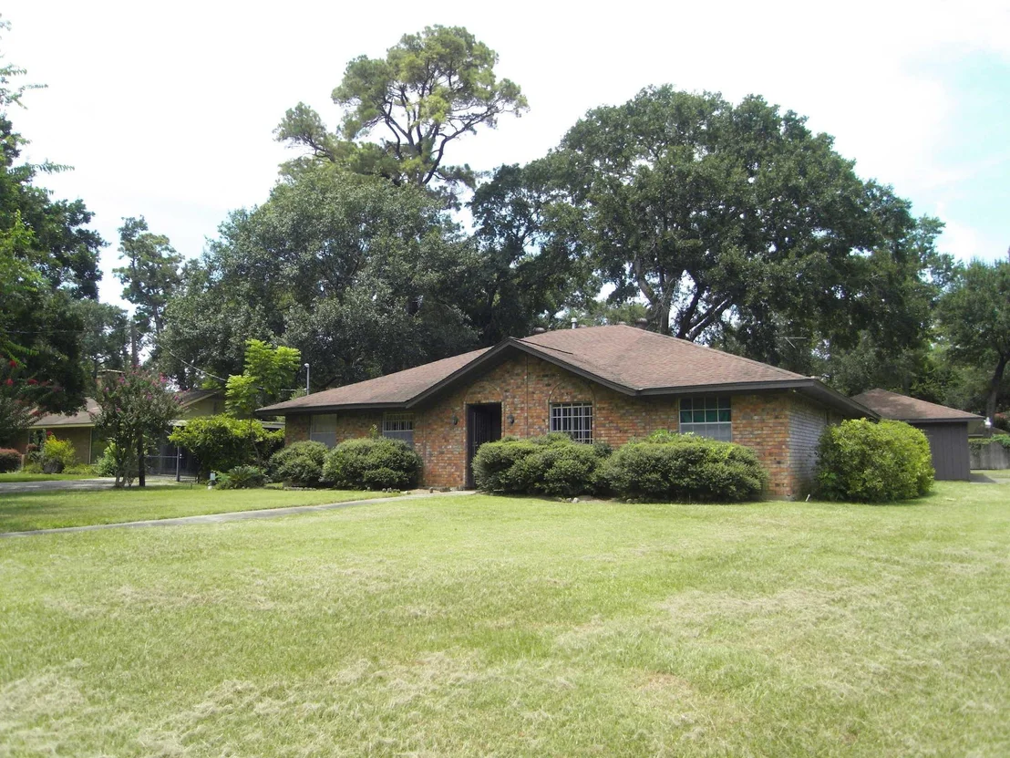 Photo of 9102 Burger Lane