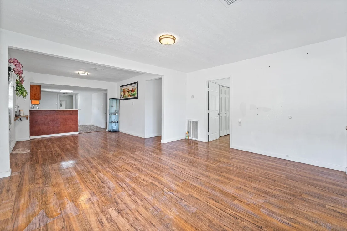 Photo of 401 Lee Avenue