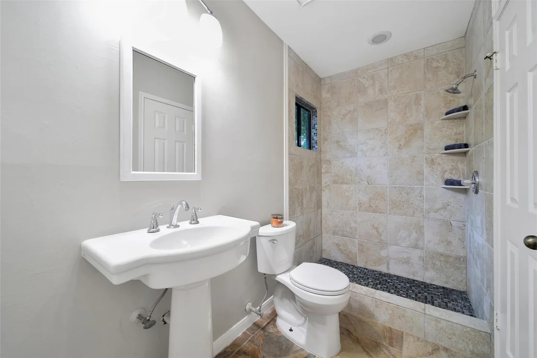 Photo of 34 W Trace Creek Drive