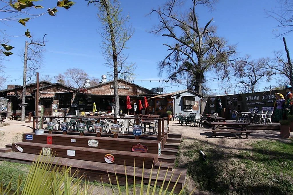Photo of 2436 White Oak