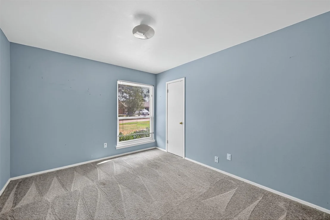 Photo of 6926 Pine Grove Drive