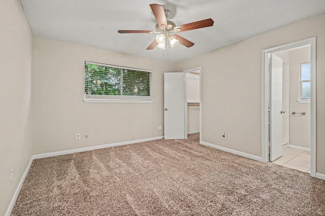 Photo of 1917 Coupland Drive