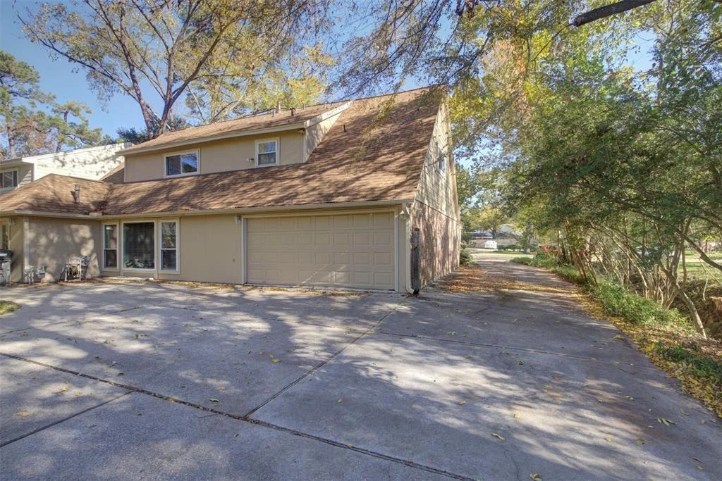 Photo of 17611 Loring Lane