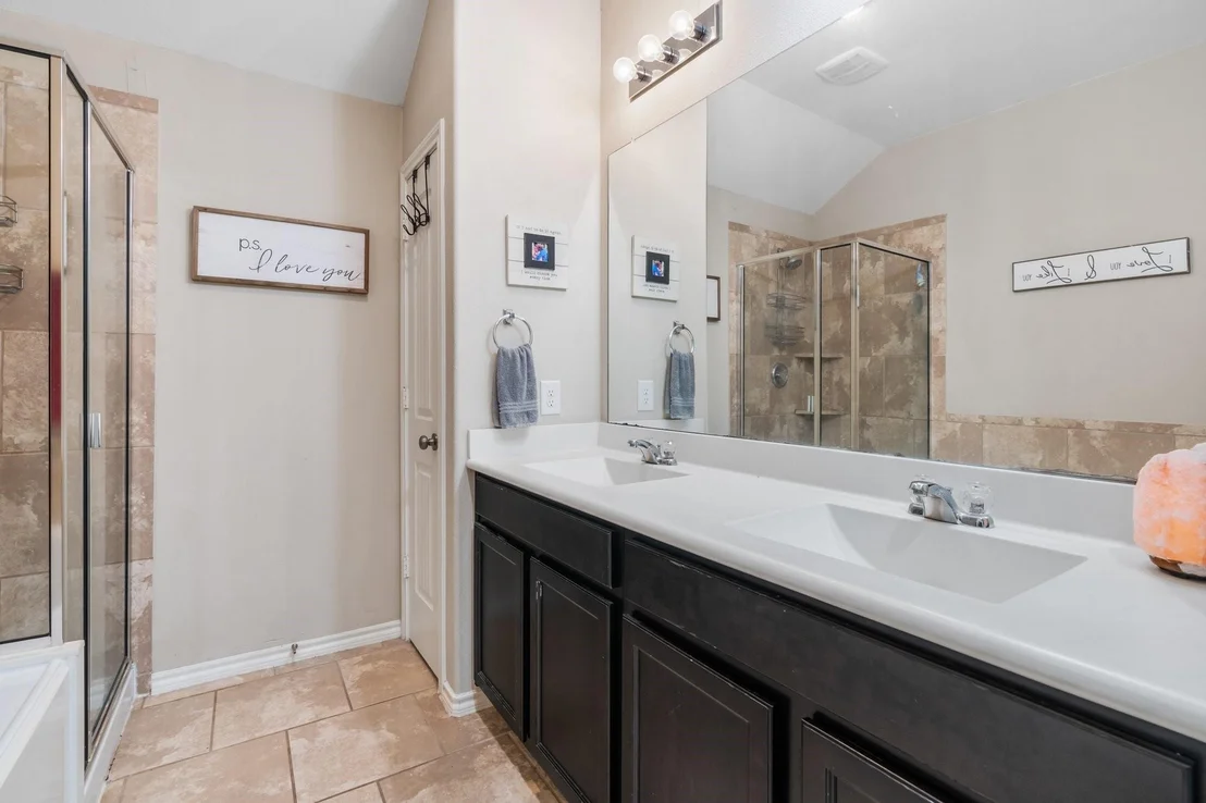 Photo of 8342 Broadleaf Avenue