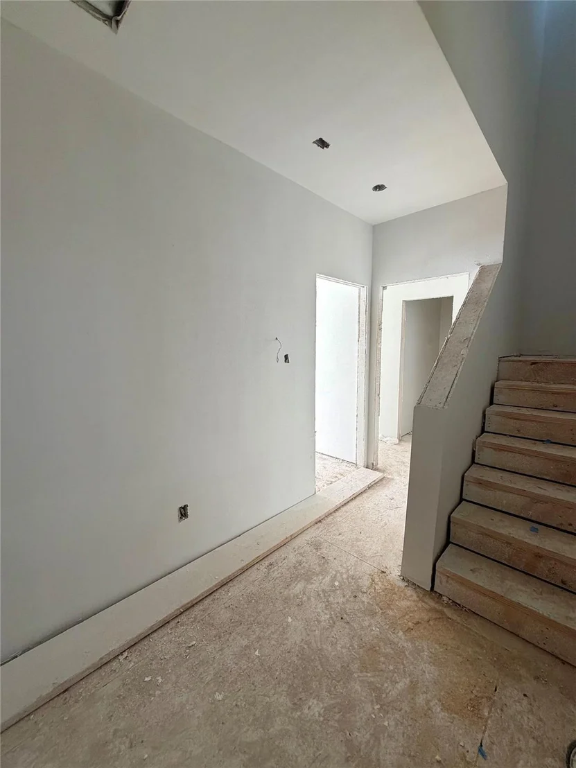 Photo of Unit 5 at 6702 Metro Boulevard