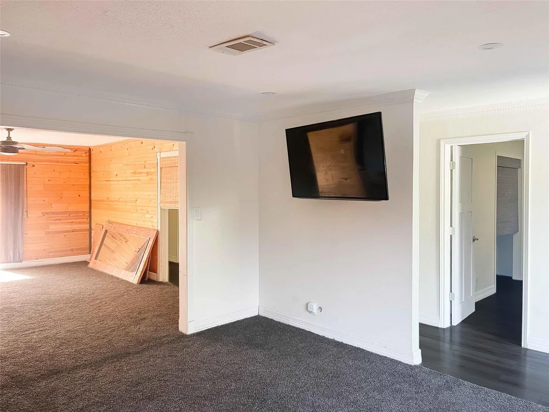 Photo of 6811 Saint Augustine Street