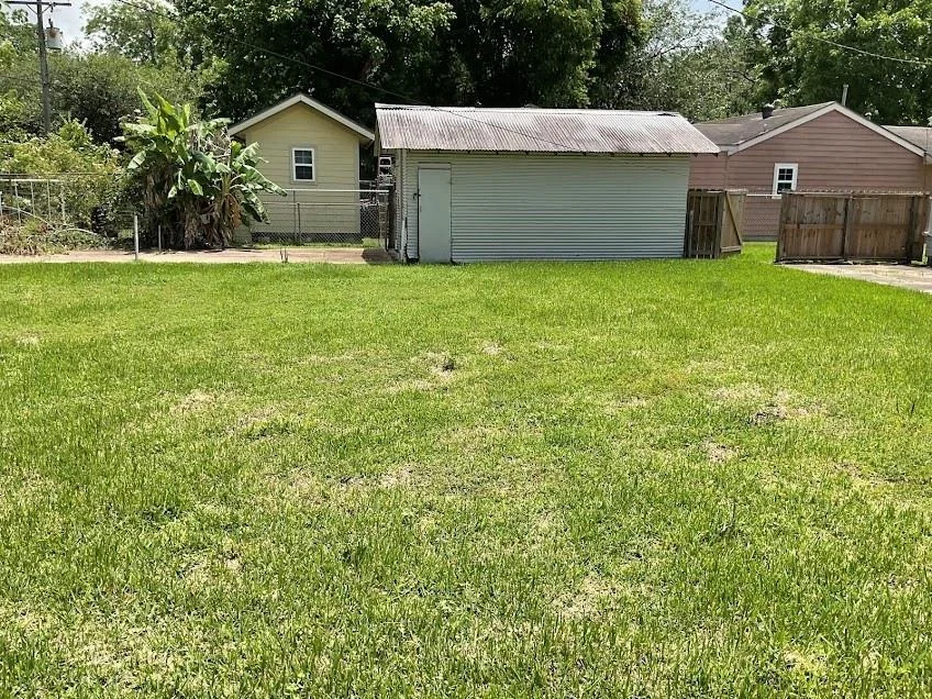 Photo of 2302 Oaklawn Drive