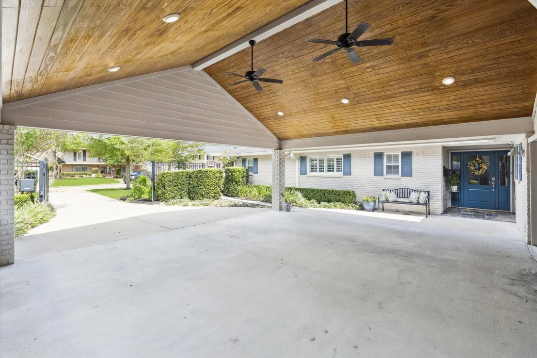 Photo of 13607 Taylorcrest Road