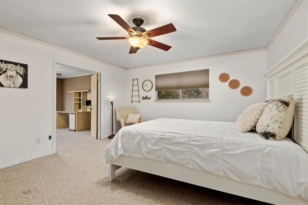 Photo of 18022 Longcliffe Drive