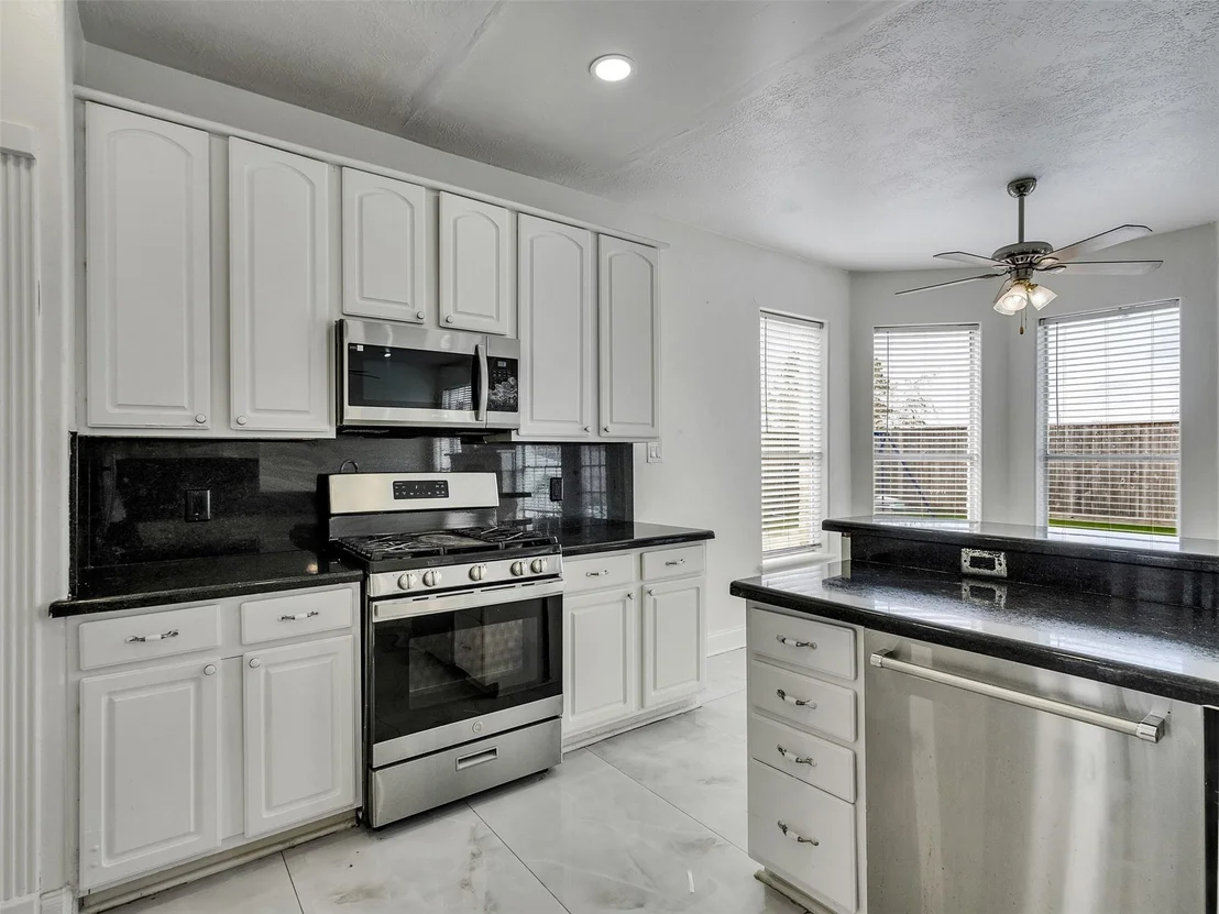 Photo of 12403 Millvan Drive