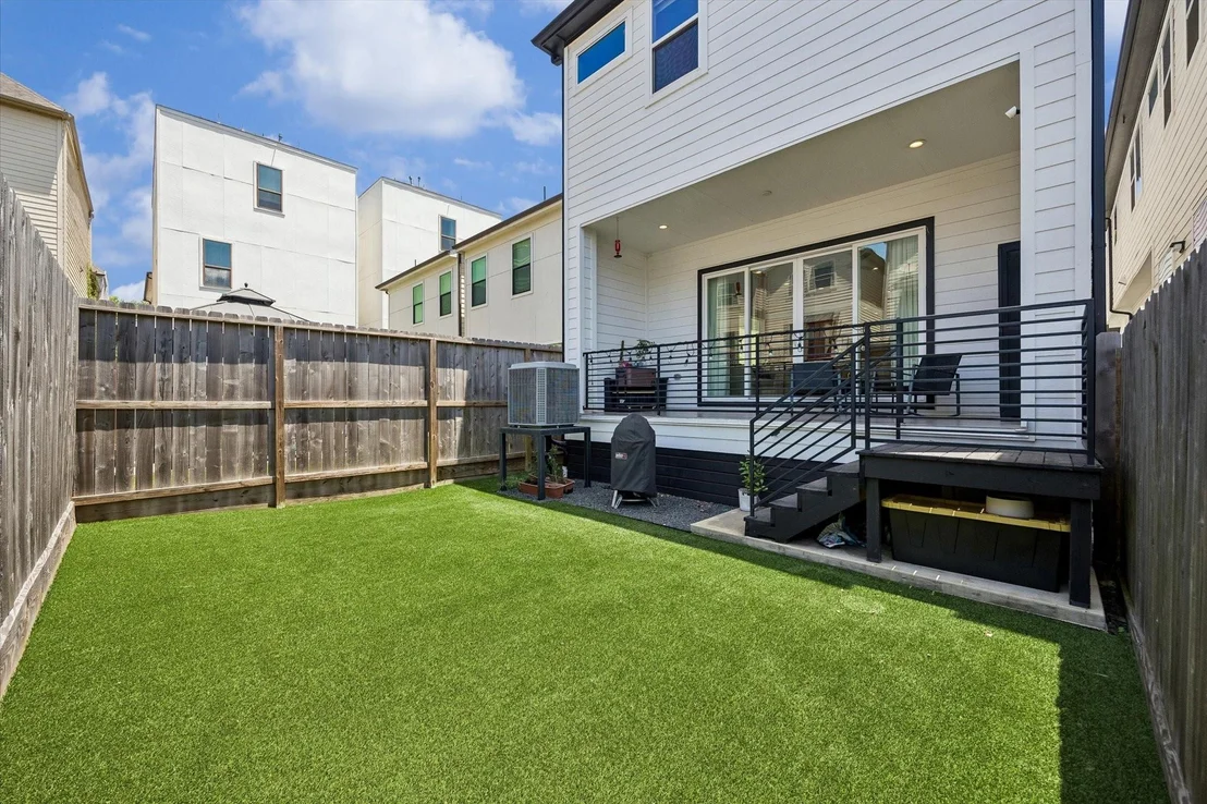 Photo of 5532 Darling Street
