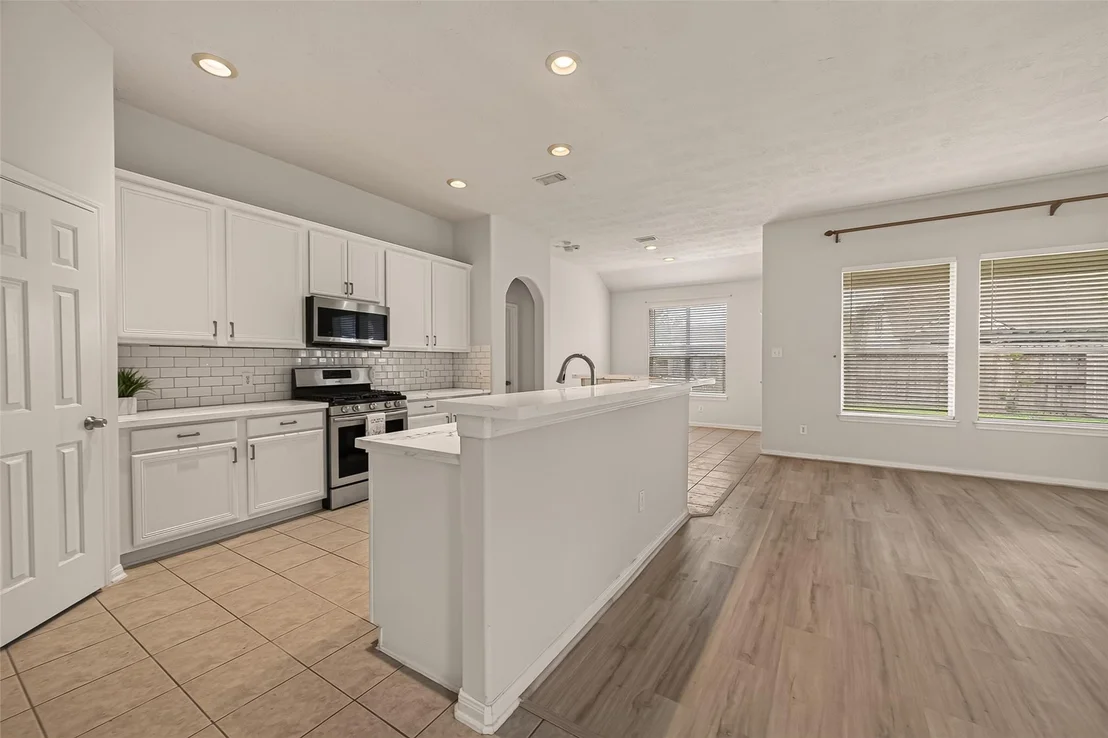 Photo of 14207 Rolling Hills Lane