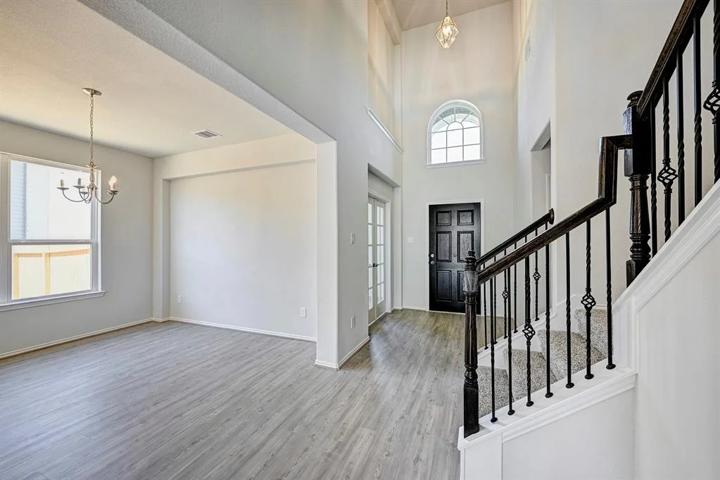 Photo of 652 Woodhaven Lakes Drive