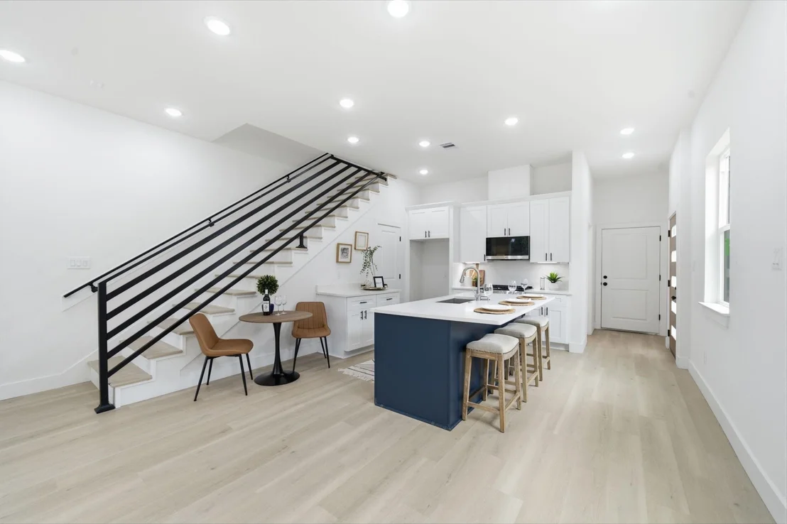 Photo of 2311 Creston Drive