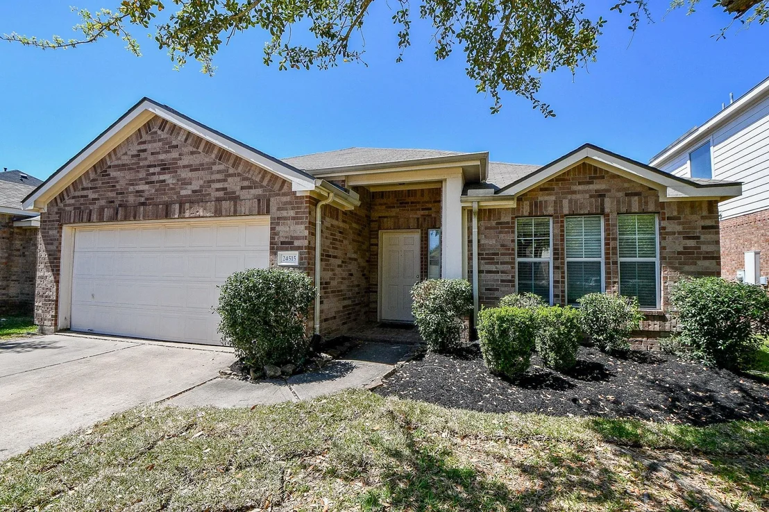 Photo of 24515 Colonial Birch Lane