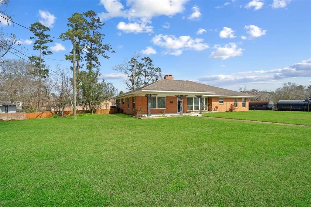 Photo of 102 Conroe Drive