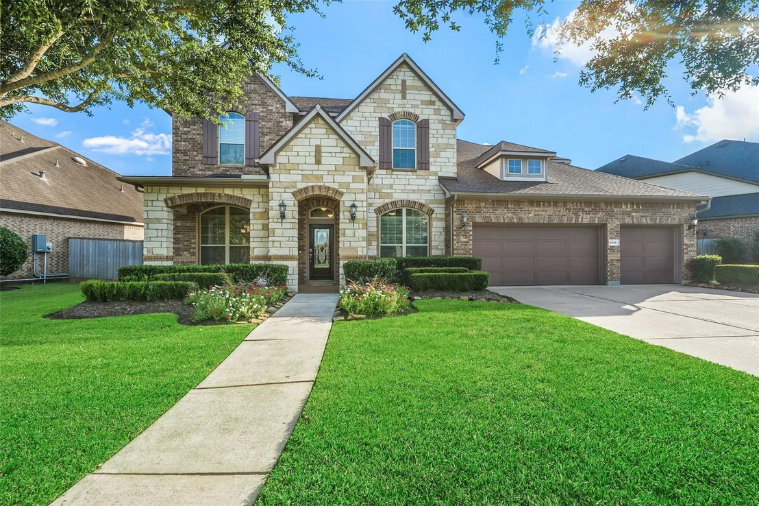 Photo of 8206 Caroline Ridge Drive
