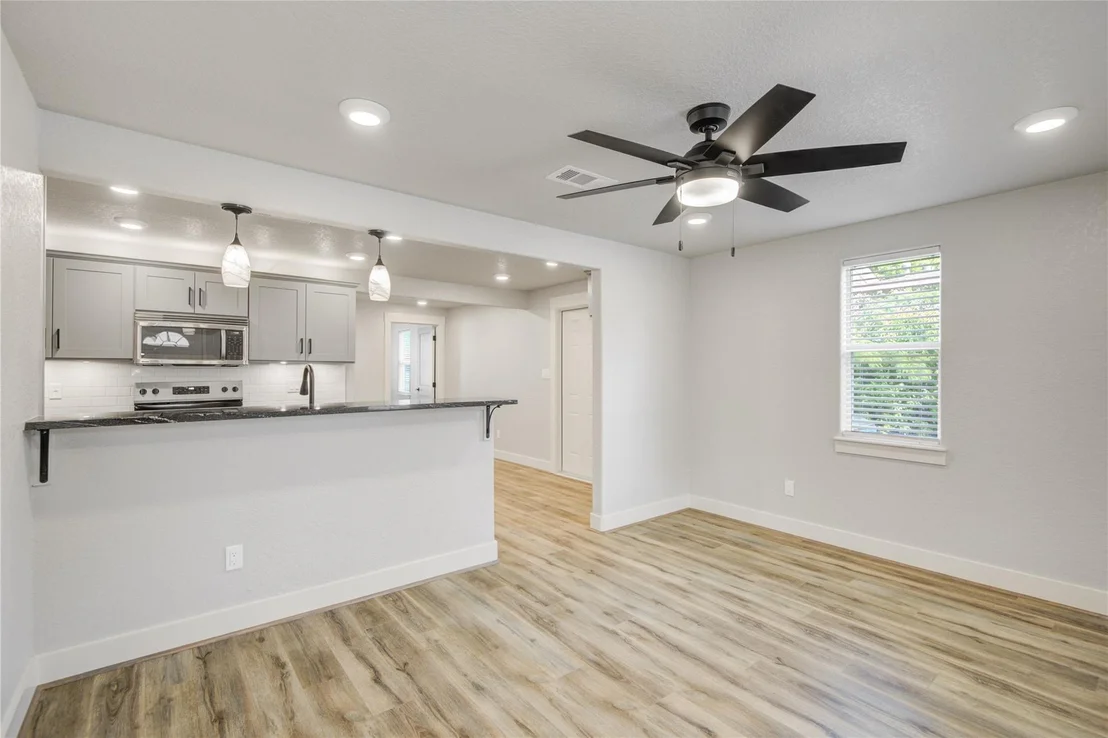 Photo of 214 2nd Street