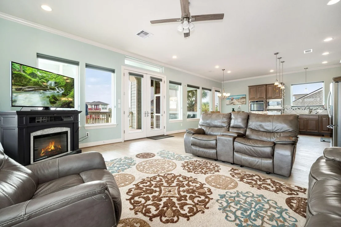 Photo of 4210 Sandpiper