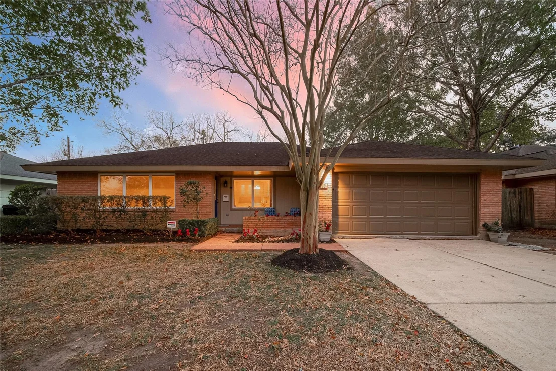 Photo of 5323 Briarbend Drive