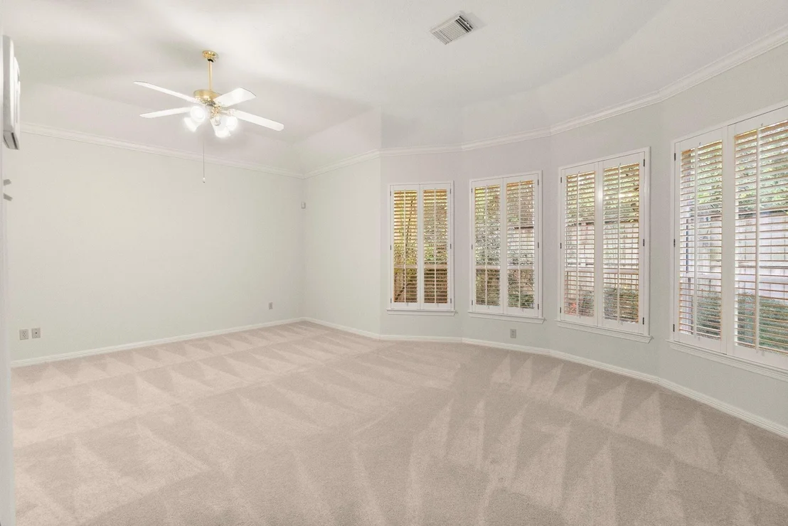 Photo of 27 E Palmer Bend