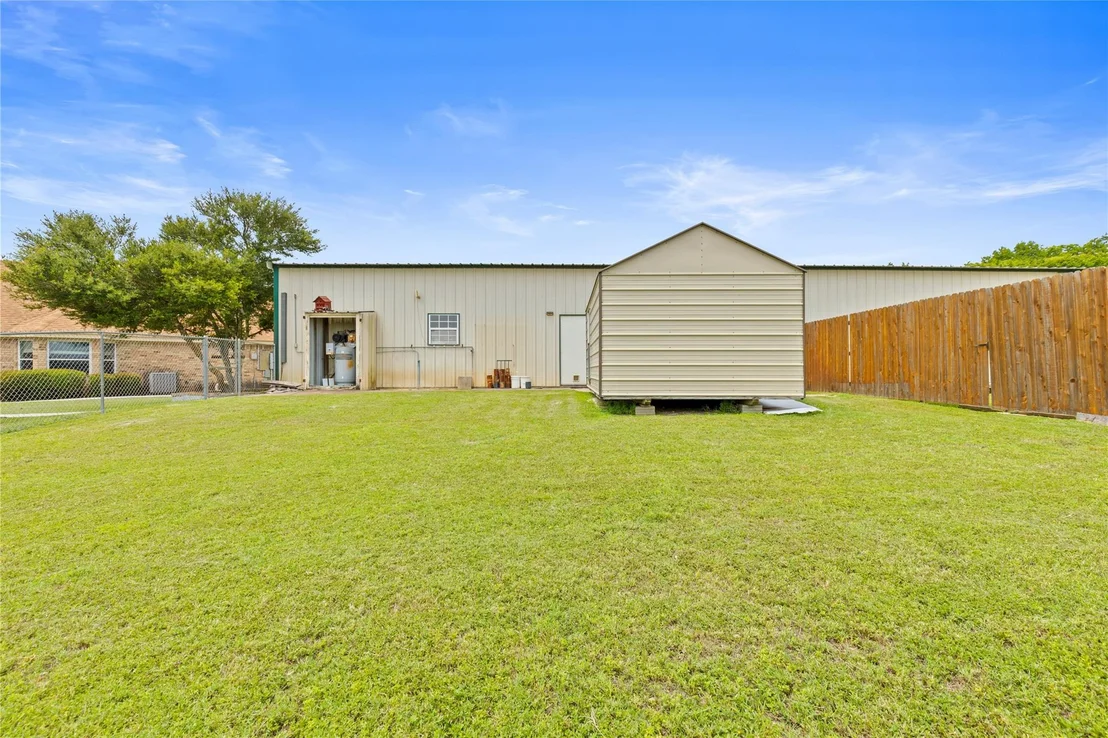 Photo of 414 County Road 437