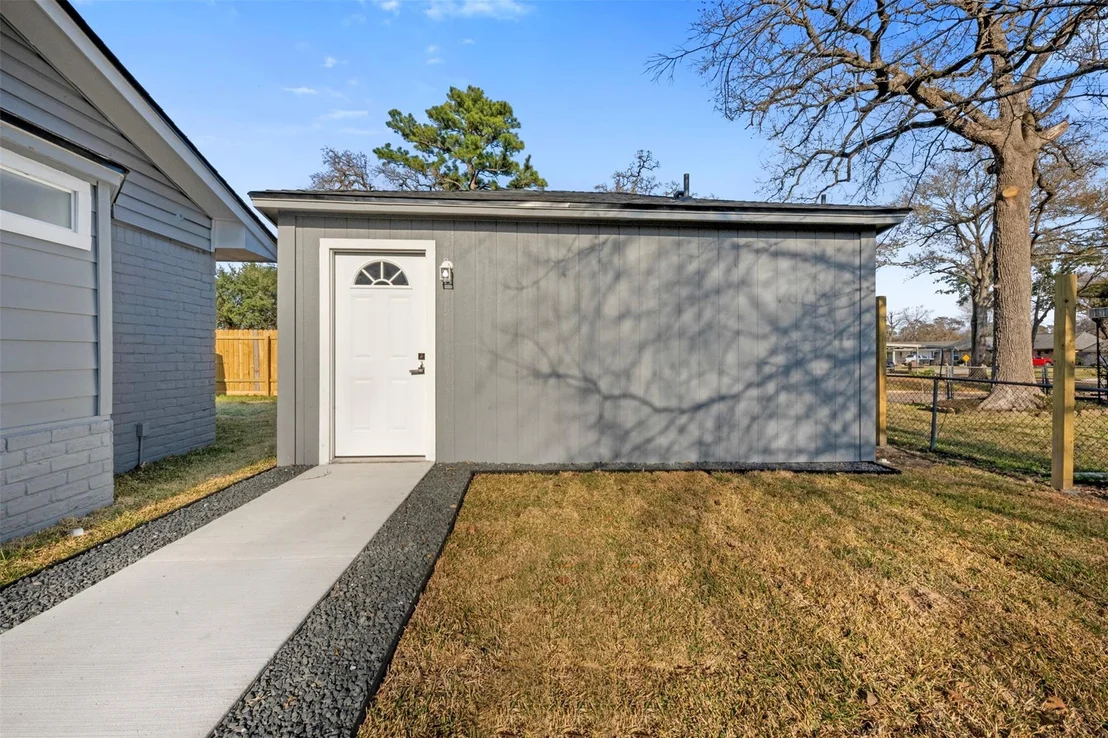 Photo of 6403 Acorn Forest Drive
