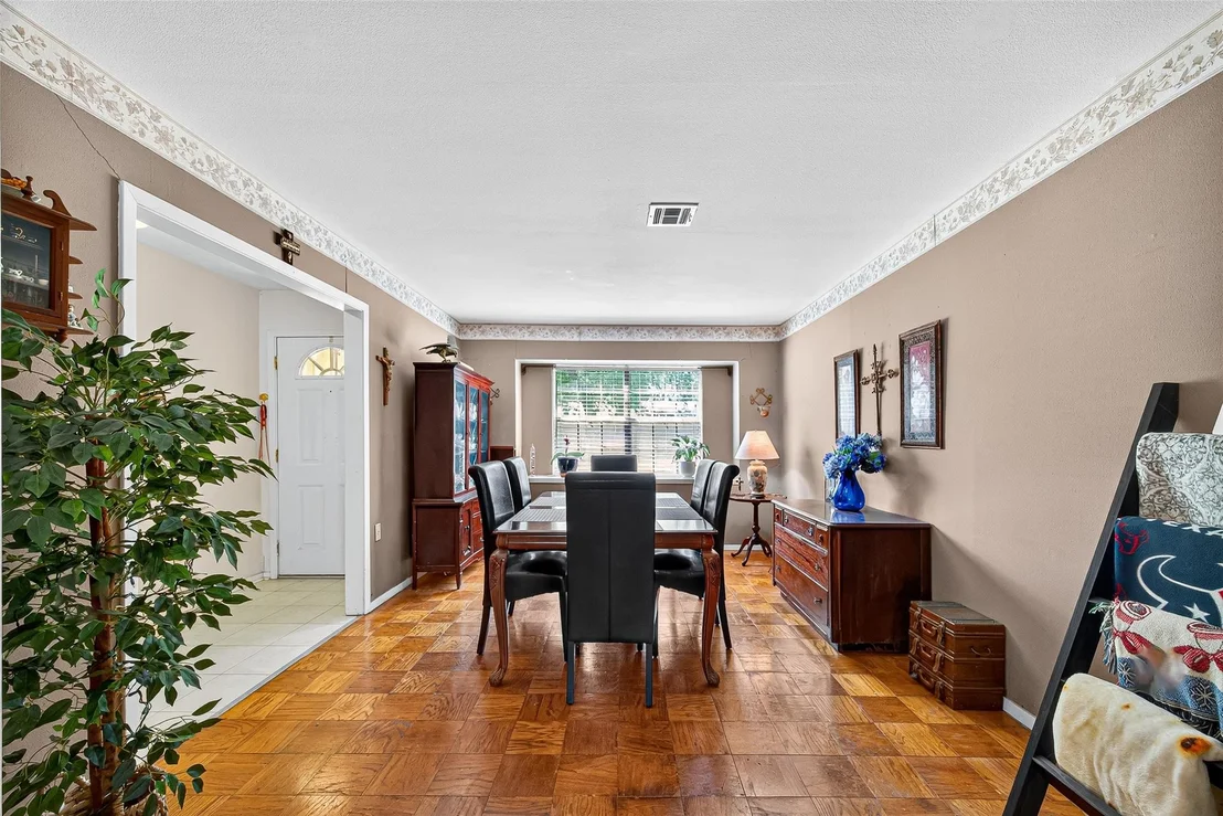 Photo of 6014 Dawnridge Drive