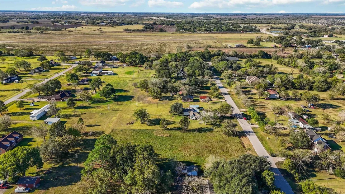 Photo of 5611 Mockingbird Lane