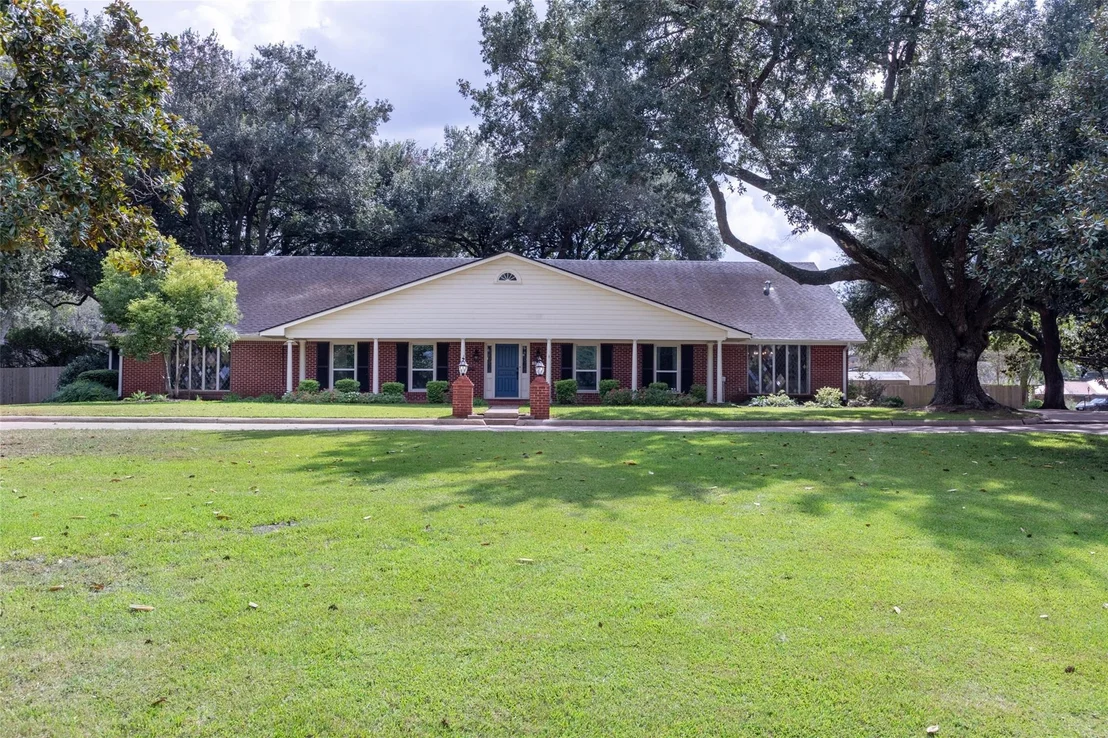 Photo of 1426 Park Lane