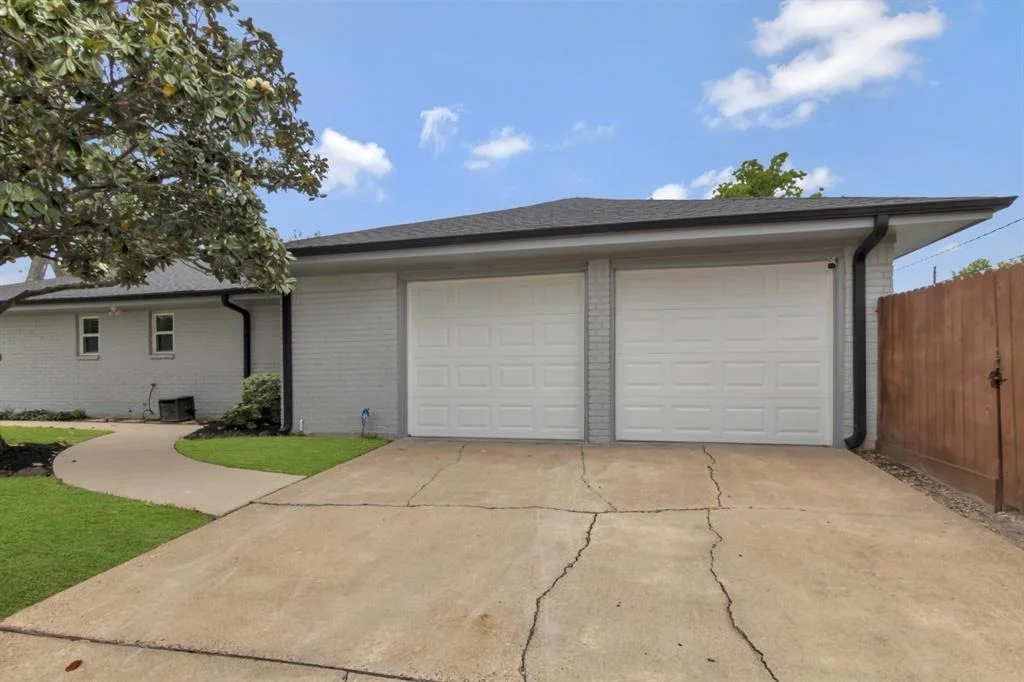 Photo of 11015 Atwell Drive