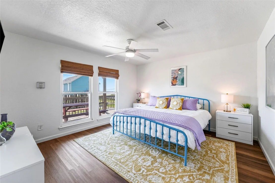 Photo of 4826 Bluewater Drive