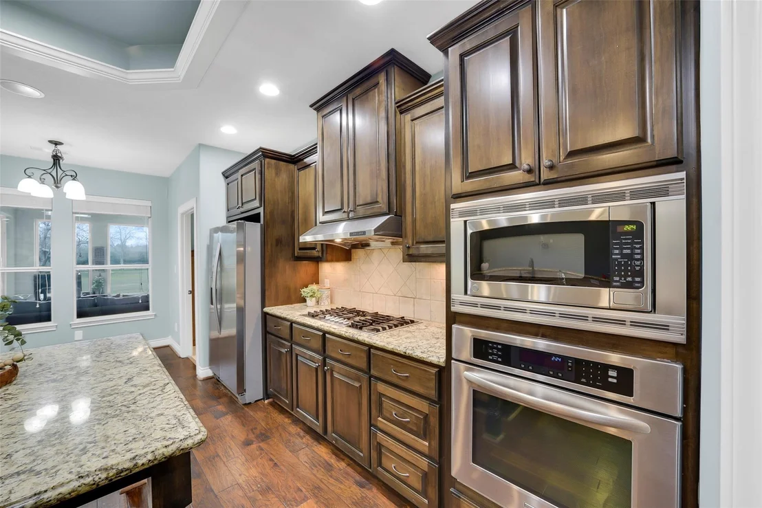 Photo of 19407 Pine Tree Lane