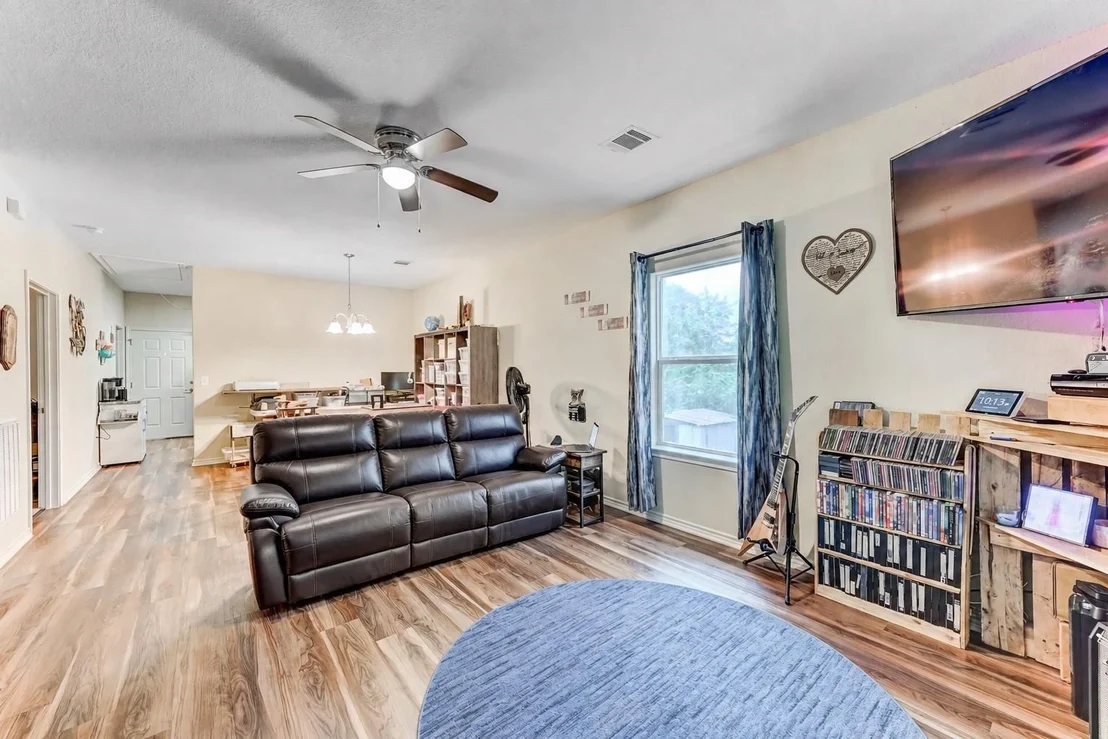 Photo of 301 Bayou Drive