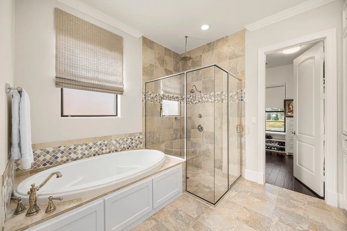 Photo of 1211 Chamboard Lane
