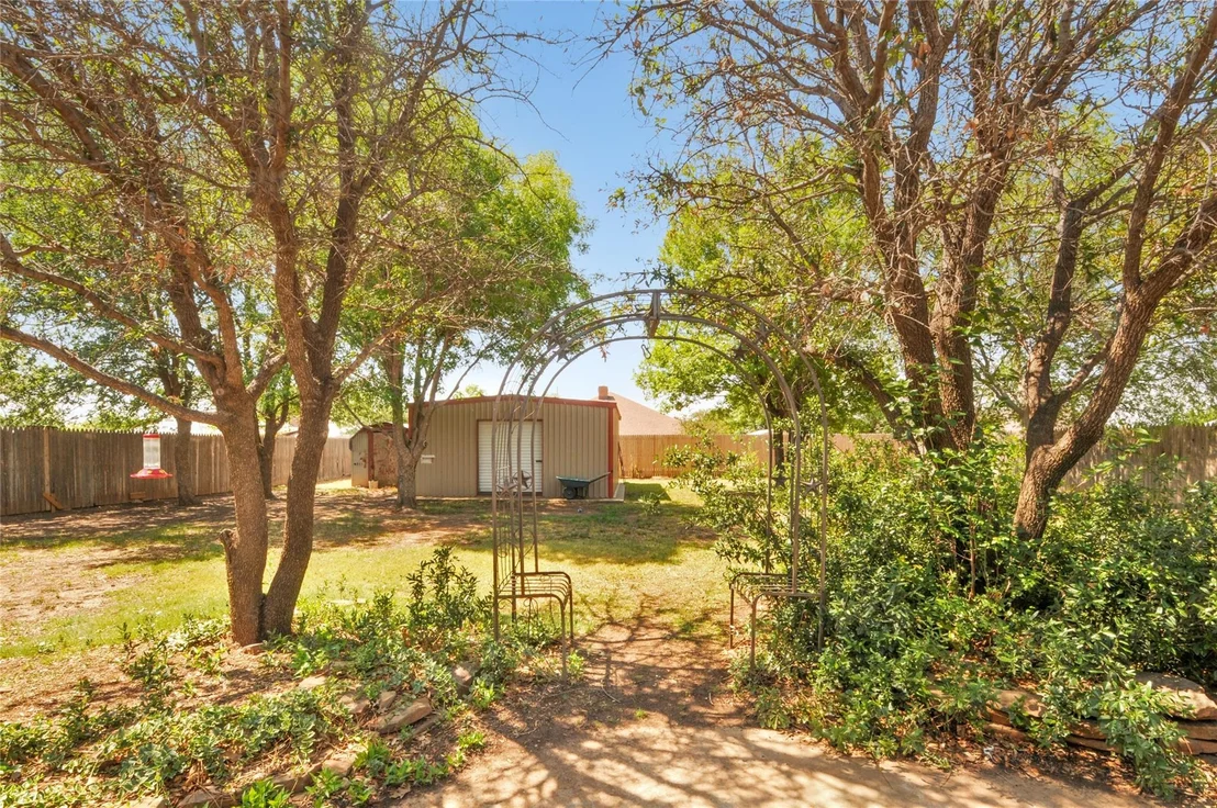 Photo of 120 Cherokee Drive