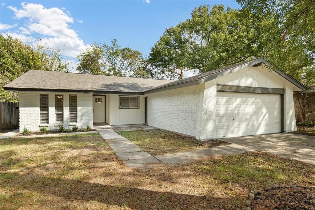 Photo of 23110 Ludgate Drive