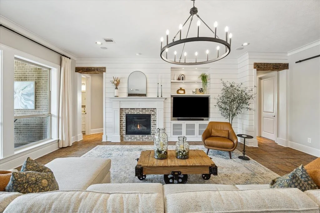 Photo of 6815 American Elm Lane