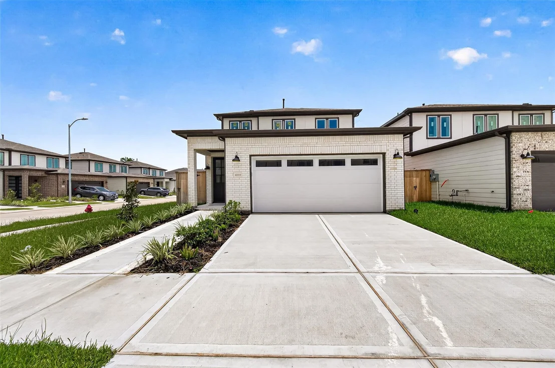 Photo of 4333 Avron Drive